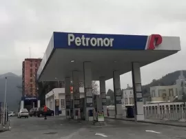 Estación de Servicio Petronor - Repsol