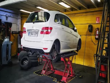 AUTOLAVADO MONTGAT, S.L. - DRIVER CENTER