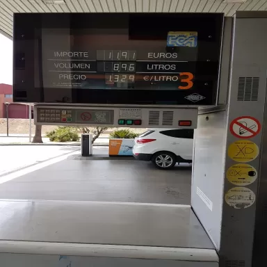 Gasolinera Les Palmeres REPSOL