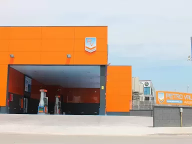 PETRO VALLES Canovelles