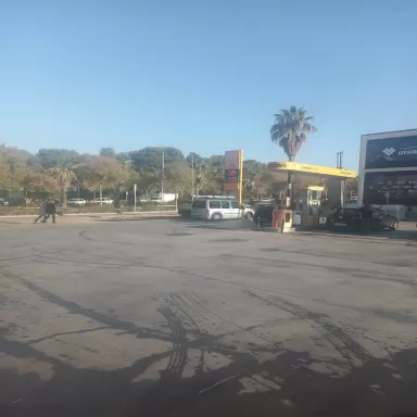 Gasolinera low cost fuel