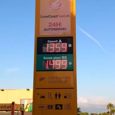 Gasolinera low cost fuel