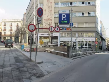 Parking Saba Plaza Santa Anna