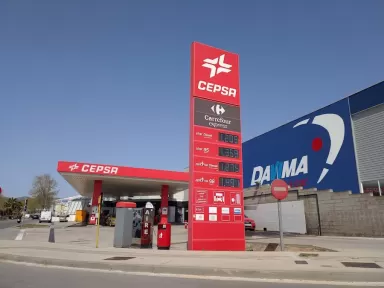 Estación de servicio Moeve, antes Cepsa