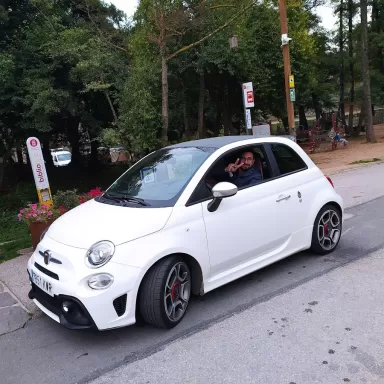 HITCON Automóvil Center