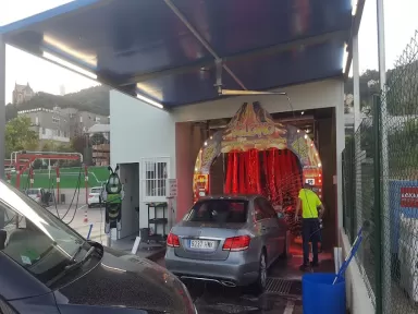 Lavado Suave Hanna Sarrià | Autolavado de coches | Limpieza de tapiceria