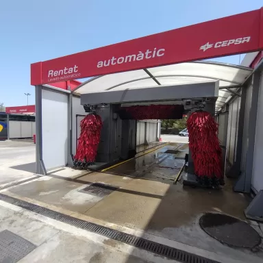 Estación de servicio Moeve, antes Cepsa