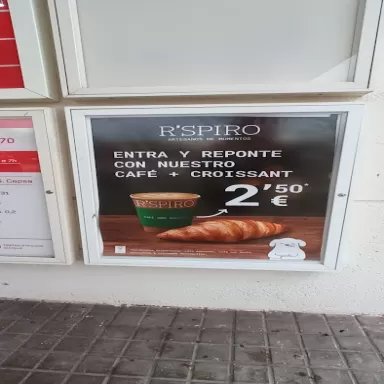 Estación de servicio Moeve, antes Cepsa