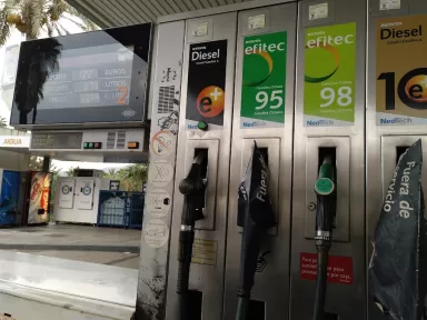 Gasolinera Les Palmeres REPSOL