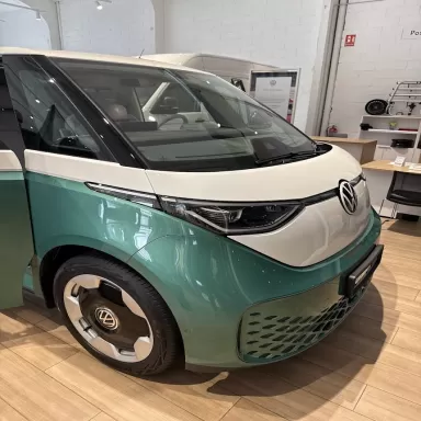 Concesionario Volkswagen Comerciales Oficial - QUADIS Motorsol