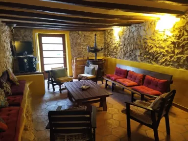 MASIA CAL SIMÓ. Allotjament Rural Lic PB 000402