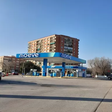 Estación de servicio Moeve, antes Cepsa