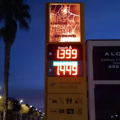 Gasolinera low cost fuel