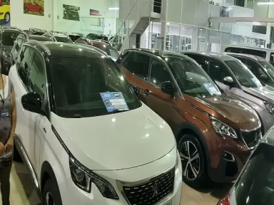 Peugeot Auto Comercial Maam