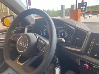 SIXT - Barcelona Aeropuerto T2
