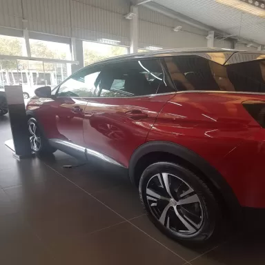 Peugeot Auto Comercial Maam