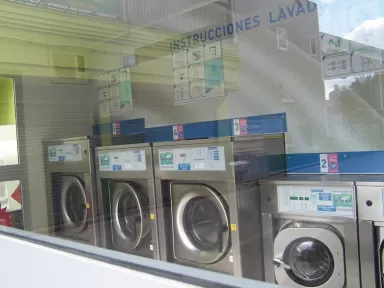 LavaloTodo, Santa Coloma