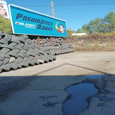 Neumáticos Bages