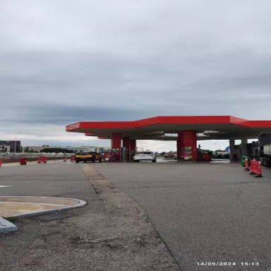 Estación de servicio Moeve, antes Cepsa
