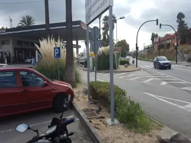 Gasolinera Les Palmeres REPSOL