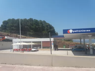 Gasolinera Nieves Sant Esteve Sesrovires