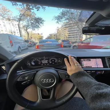 ClickRent Barcelona Aeropuerto | Alquiler de Coches y Furgonetas