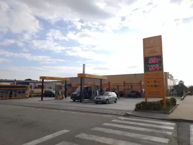 Gasolinera low cost fuel