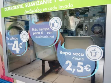 LavaloTodo, Santa Coloma