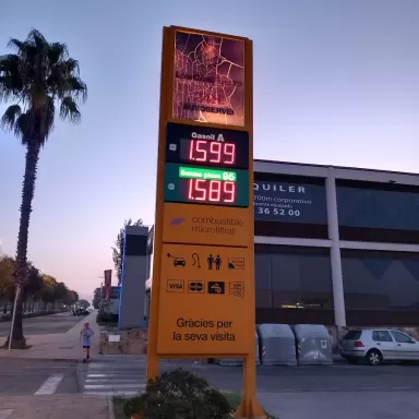 Gasolinera low cost fuel