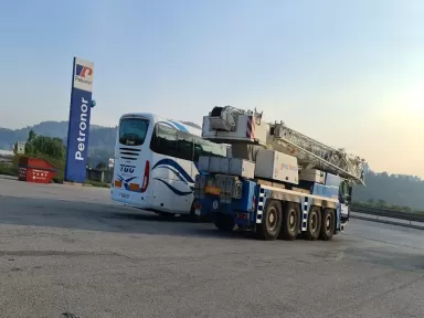 Estación de Servicio Petronor - Repsol