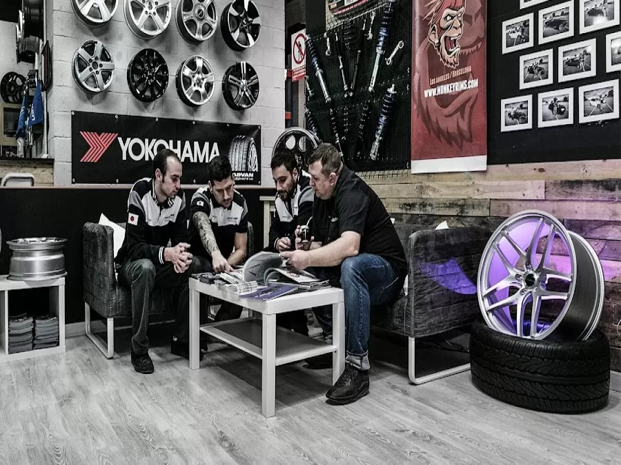 Llantas y Ruedas - Barcelona (Sede central)