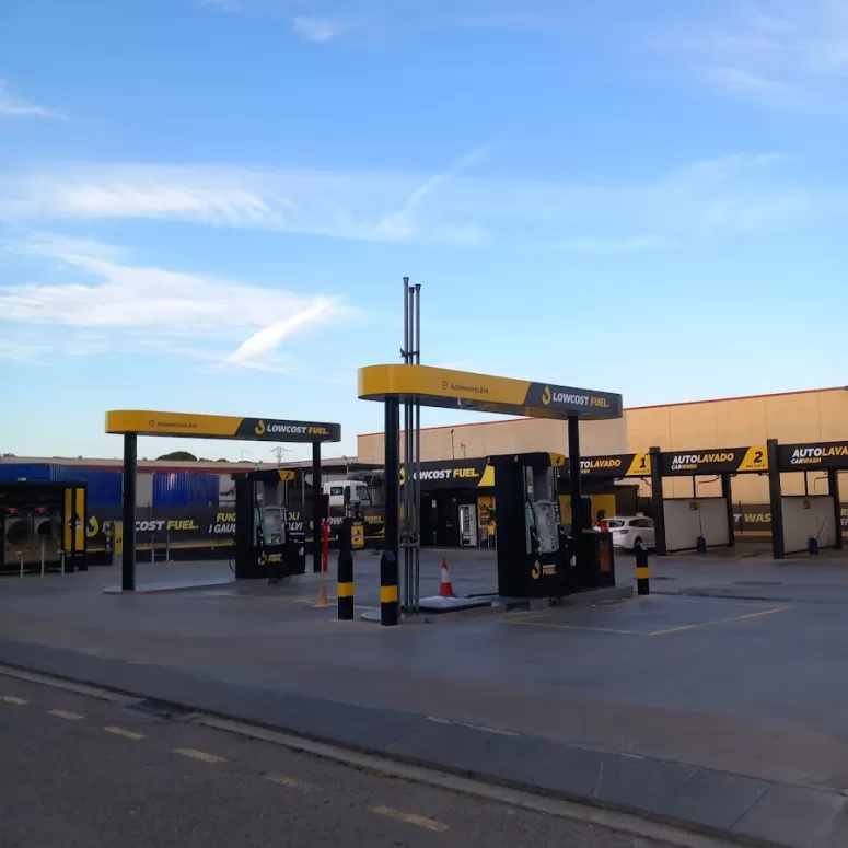 Gasolinera low cost fuel